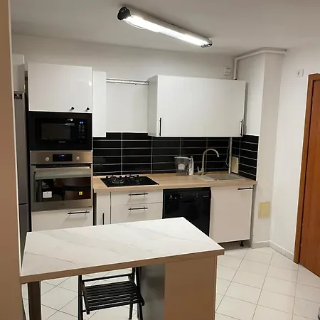 Apartment 3 Bedrooms *