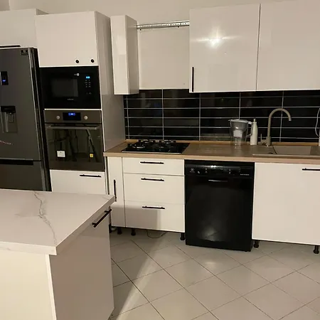 Apartment 3 Bedrooms Bucharest